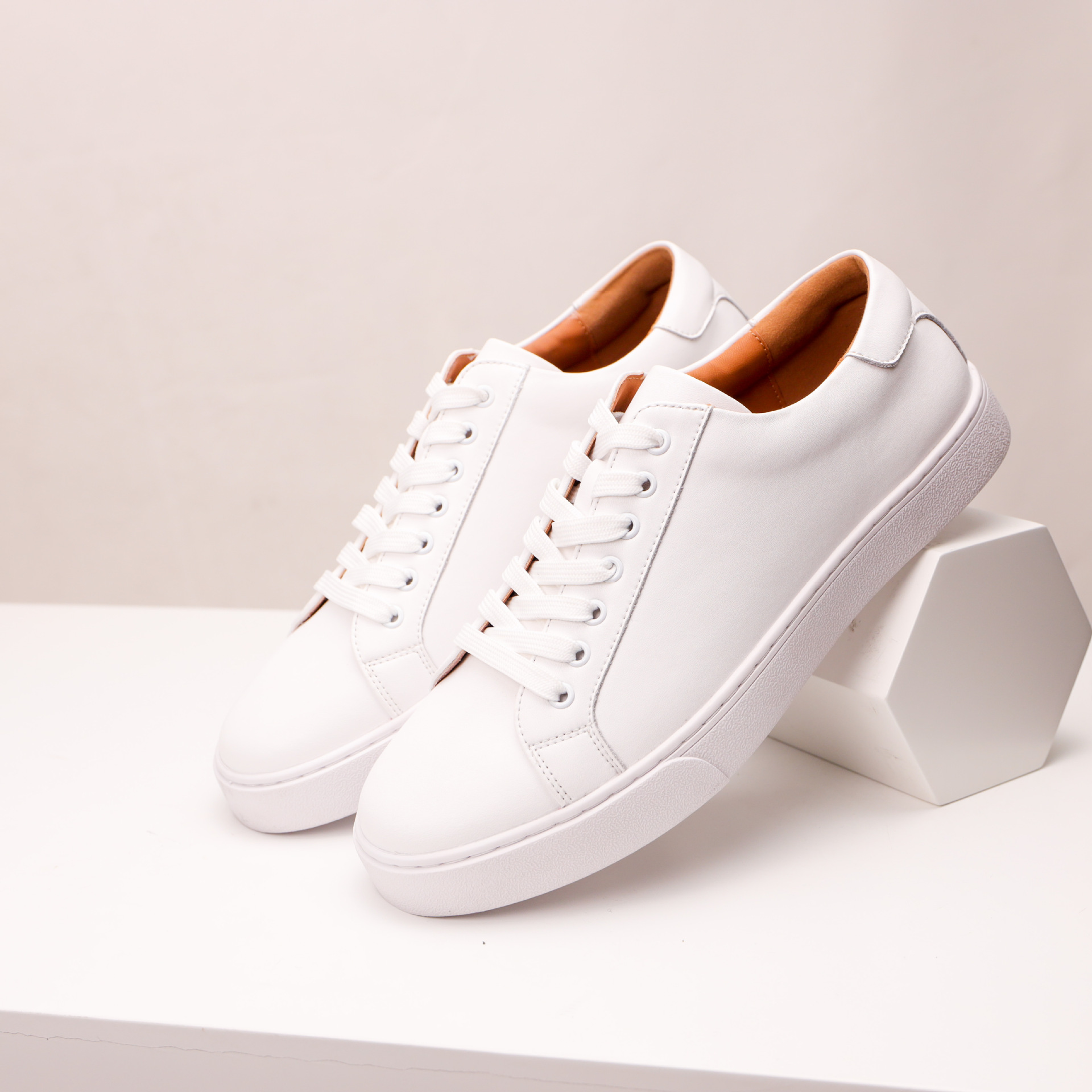 Men's White Thick-Soled Leather Casual Shoes
